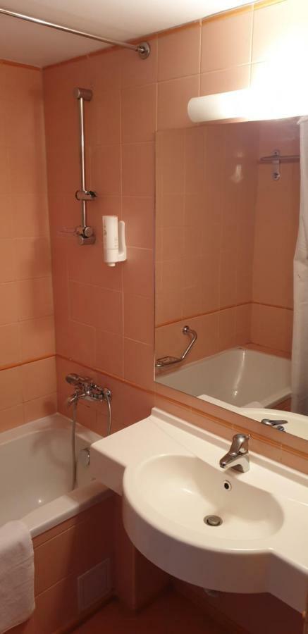 Helios Hotell Ocna Sibiului Exteriör bild